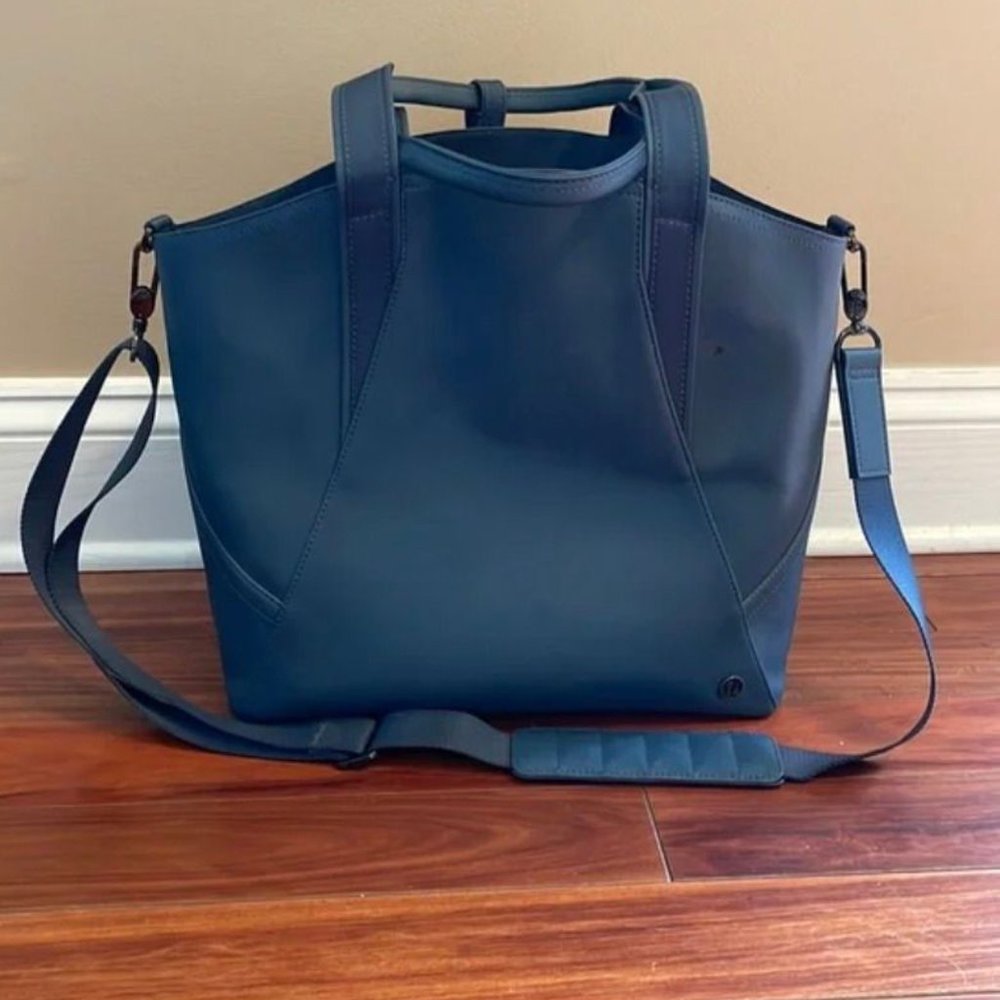 Lululemon Athletica All Day Tote Bag : Navy Blue